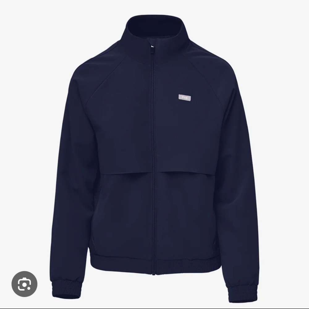 FIGS Women's Sydney Scrub Jacket - Navy